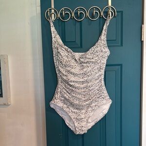 Island Pearls slimming full coverage swimsuit - 14